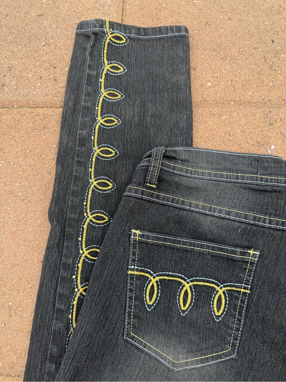 Vintage Embroidered Skinny Jeans in Dark Black - Picture 5 of 9